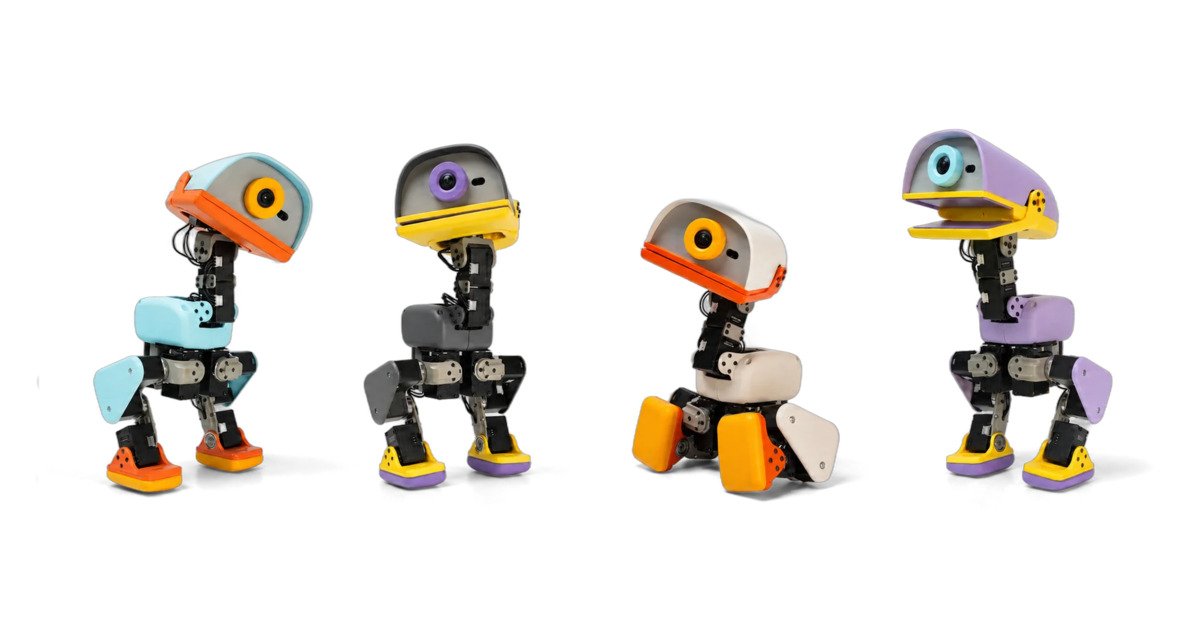 Krem, gri, lavanta ve mavi renklerdeki Microduck robotları