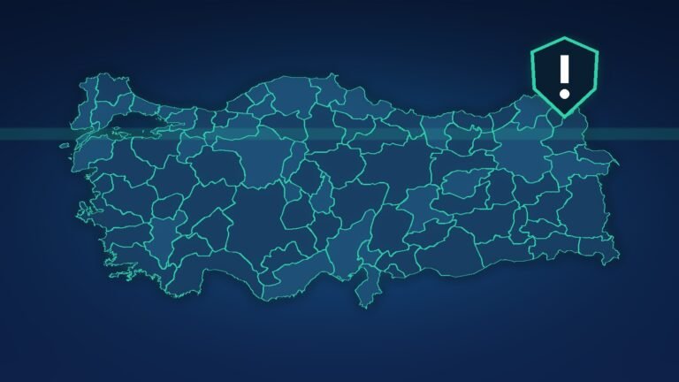 İl sınırlarıyla Türkiye haritası ve uyarı kalkanı; ulusal siber güvenlik taraması temsili görseli